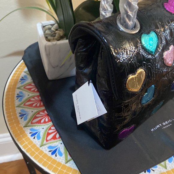 kurt Geiger London Kensington Soft Love Convertible Leather Shoulder Bag - Picture 5 of 12